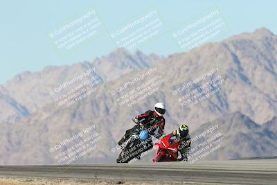 media/Dec-01-2025-Moto Forza (Mon) [[2daa91e15f]]/3-Beginner Group/Session 4 Turn 9/